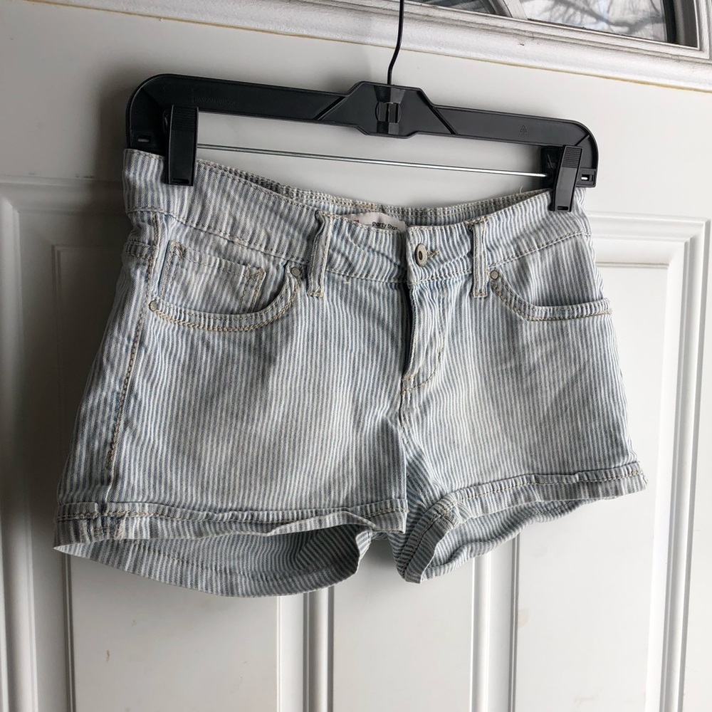 Levi’s Blue & White Pinstripe Shorty Shorts